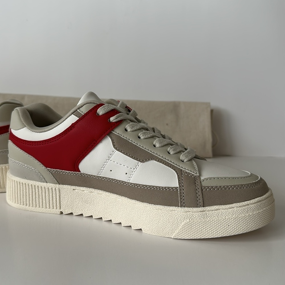 Zara Men's White and Red Casual Sneakers - Picture 15 of 17